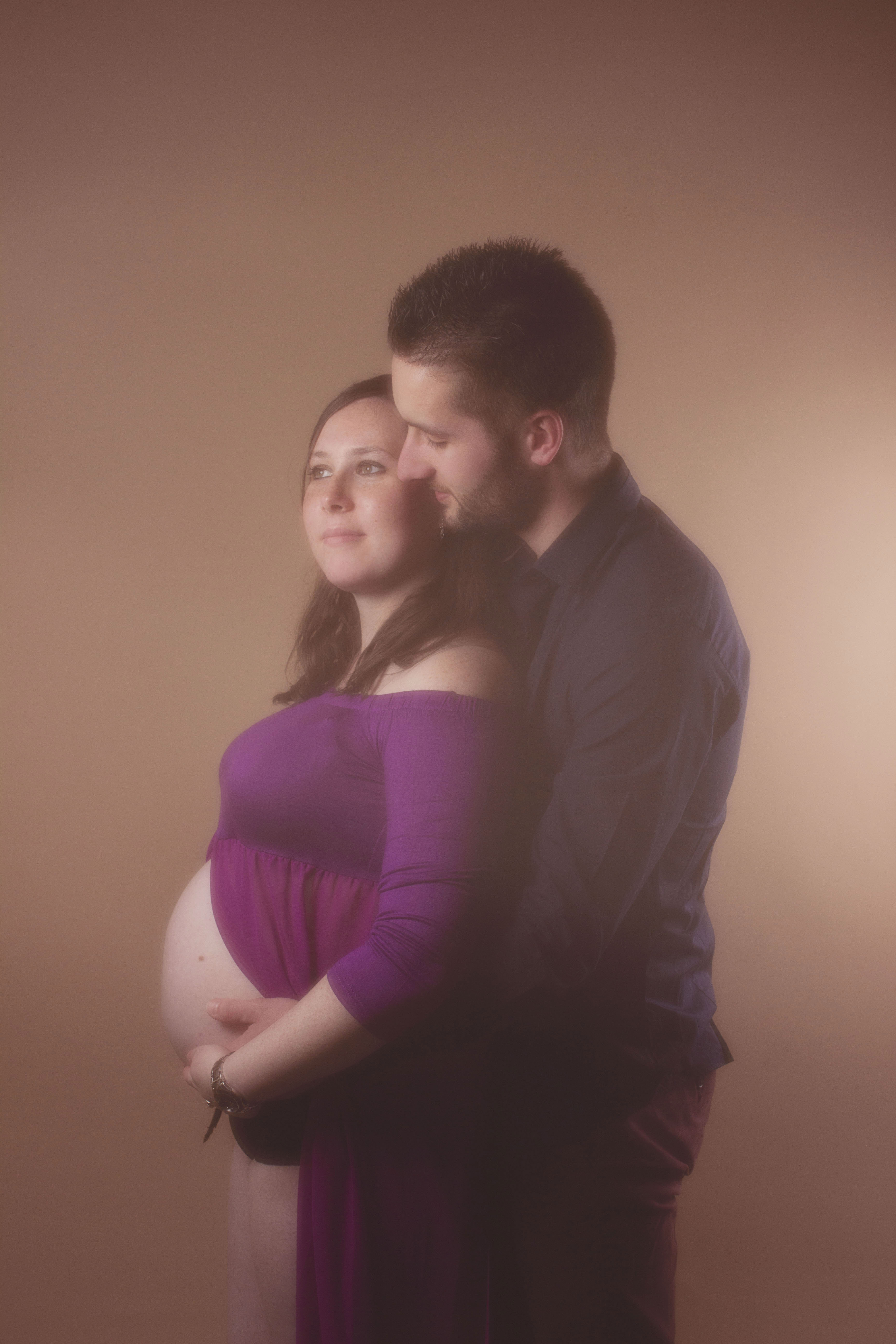 portrait studio couple et grossesse