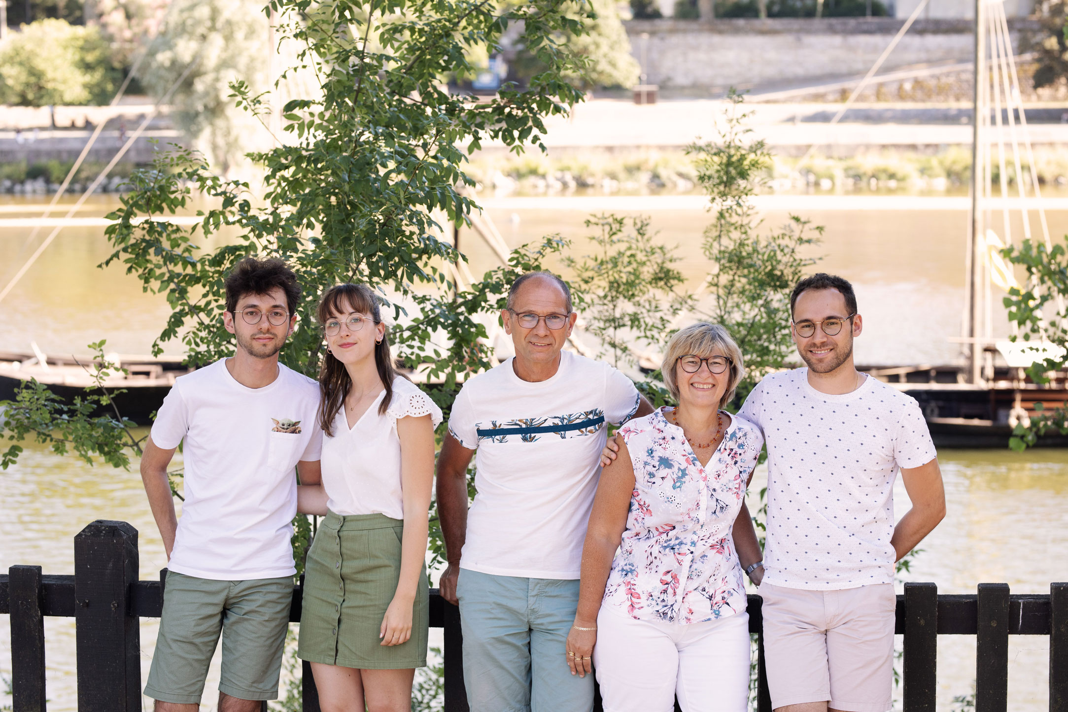 Portrait de famille au bords de Loire